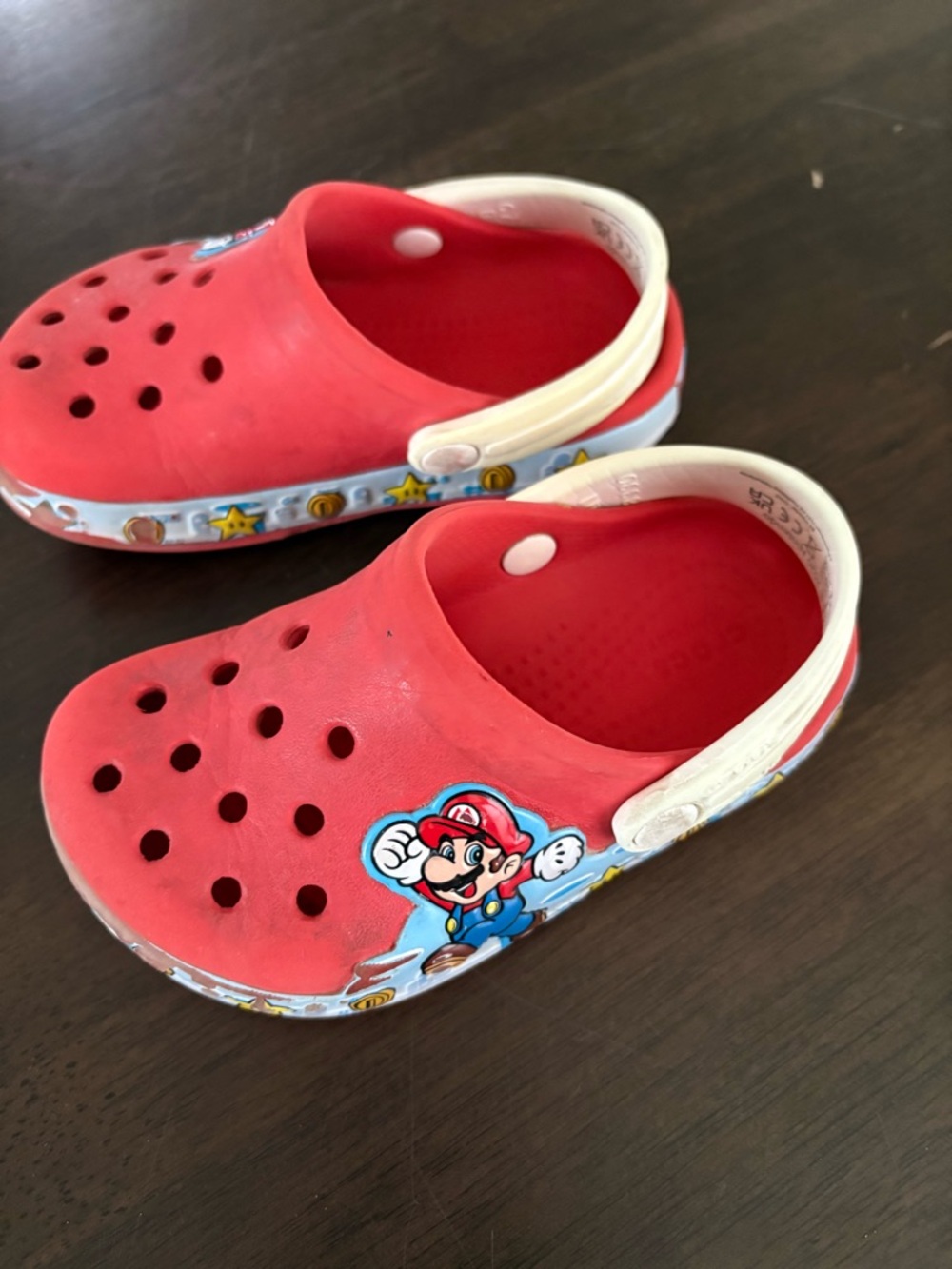 Super Mario Crocs